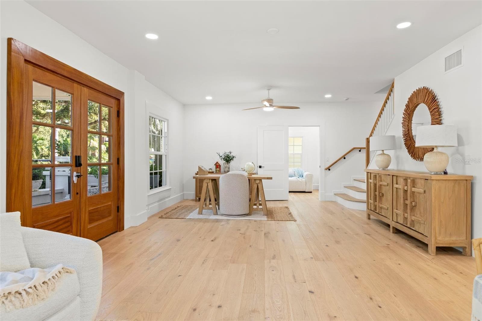 Single Family Residence at 816 15TH AVE NE, ST PETERSBURG, photo 10 of 80
