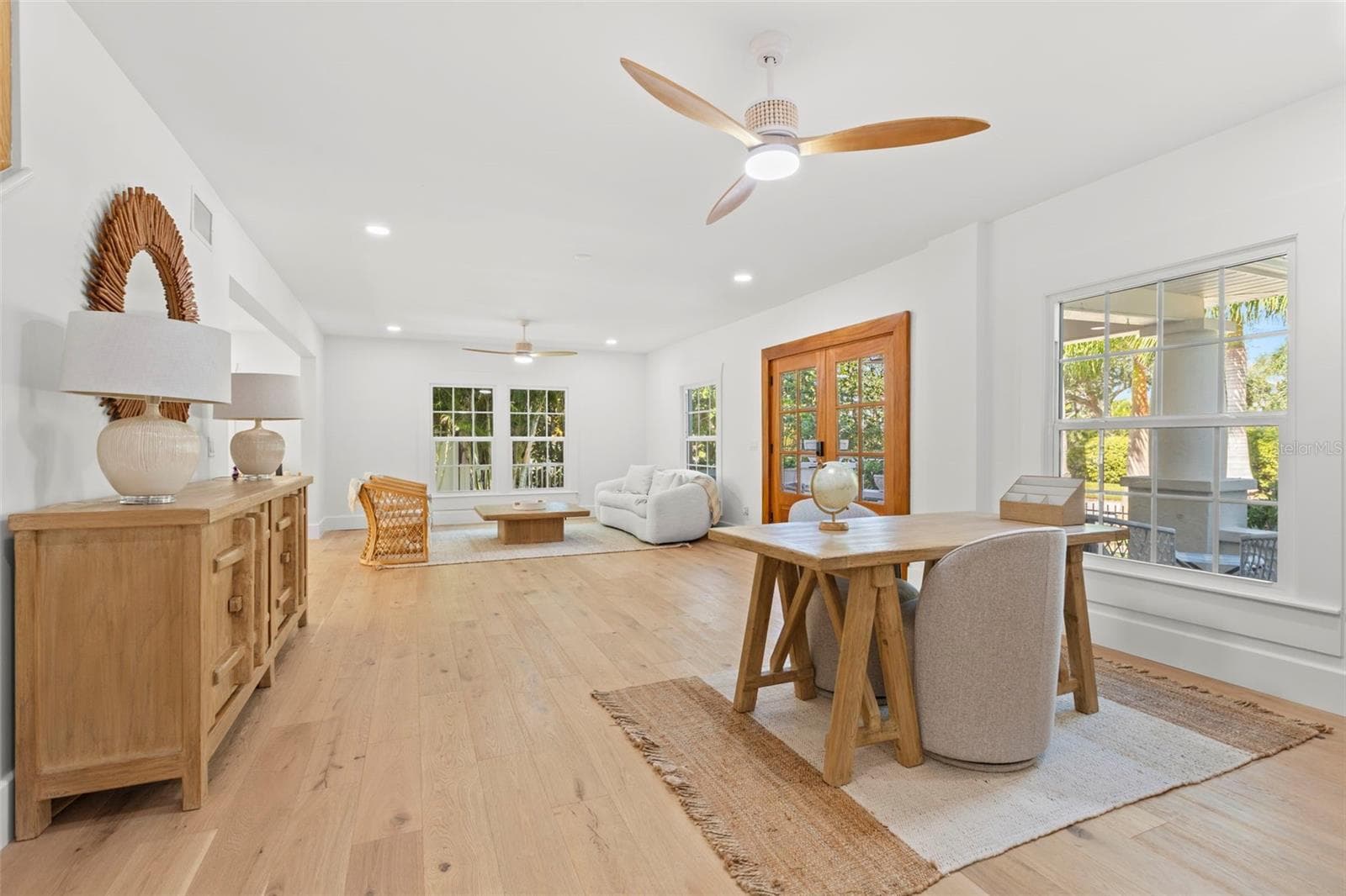 Single Family Residence at 816 15TH AVE NE, ST PETERSBURG, photo 12 of 80