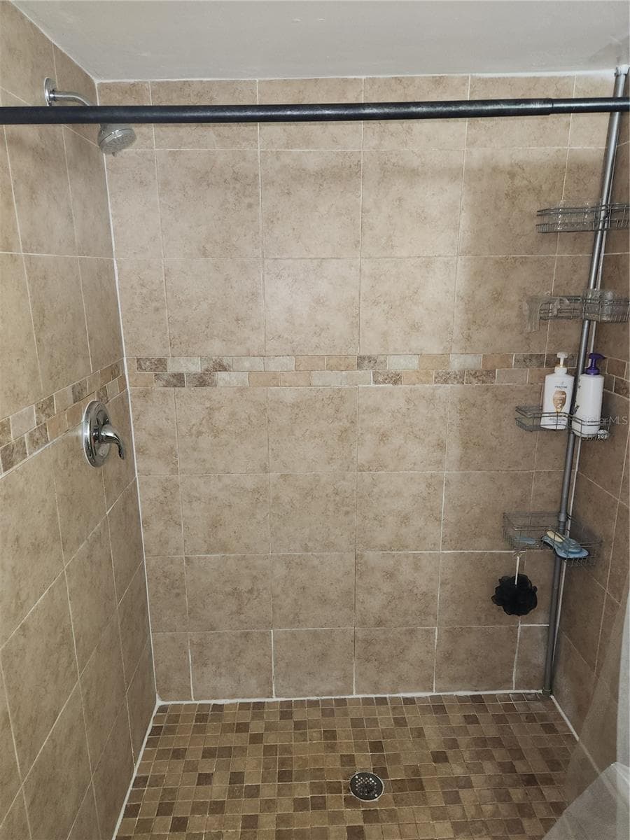 Condominium at 6308 NEWTOWN CIR #B2, TAMPA, photo 27 of 37