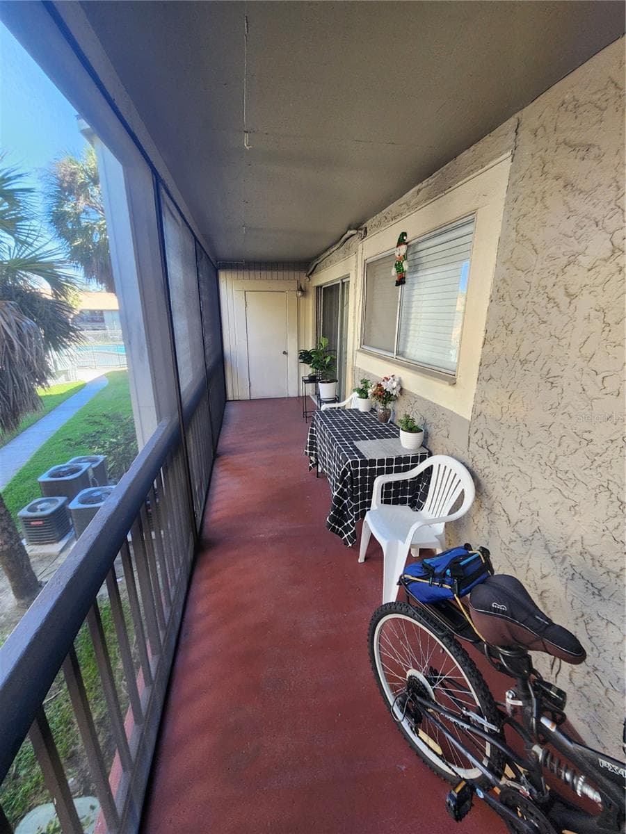 Condominium at 6308 NEWTOWN CIR #B2, TAMPA, photo 29 of 37