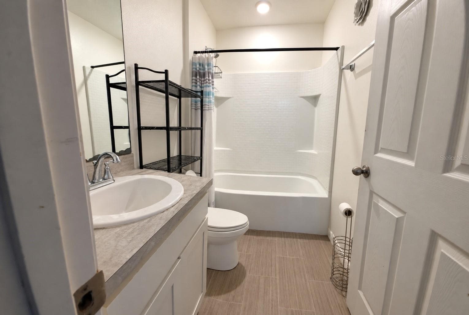Full Bathroom - 284 MARION OAKS CRSE, OCALA