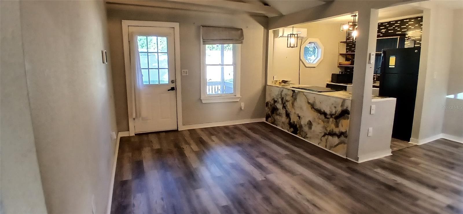 View to the Front door - 1549 S PROSPECT AVE, CLEARWATER