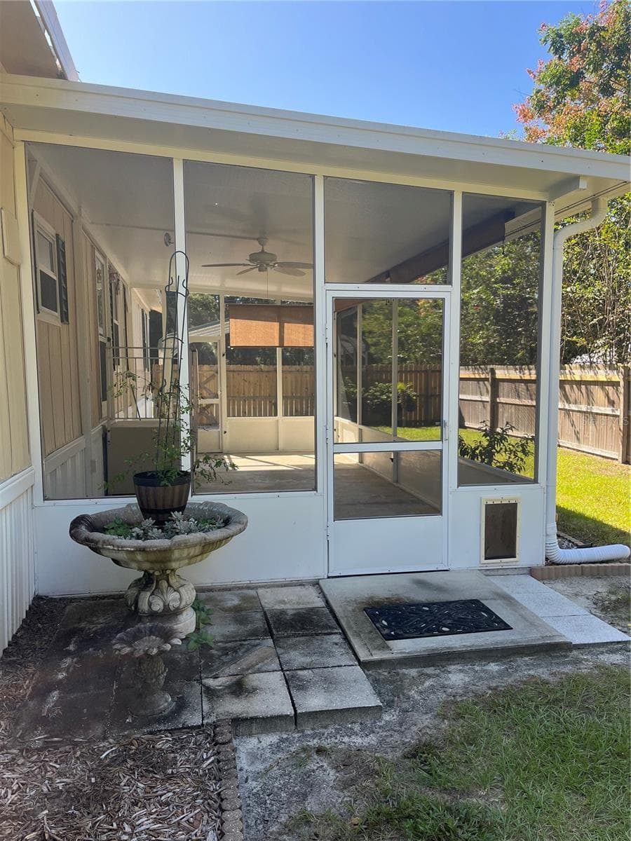 Manufactured Home at 10943 SE 131ST PL, OCKLAWAHA, photo 11 of 33