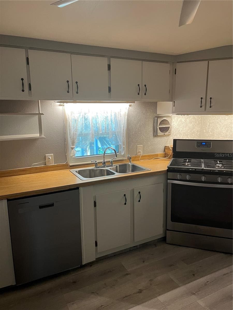Manufactured Home at 10943 SE 131ST PL, OCKLAWAHA, photo 19 of 33