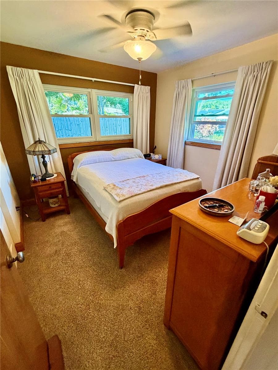 Bedroom 1 - largest of the 3 bedrooms… over looks the backyard - 6481 82ND AVE N, PINELLAS PARK