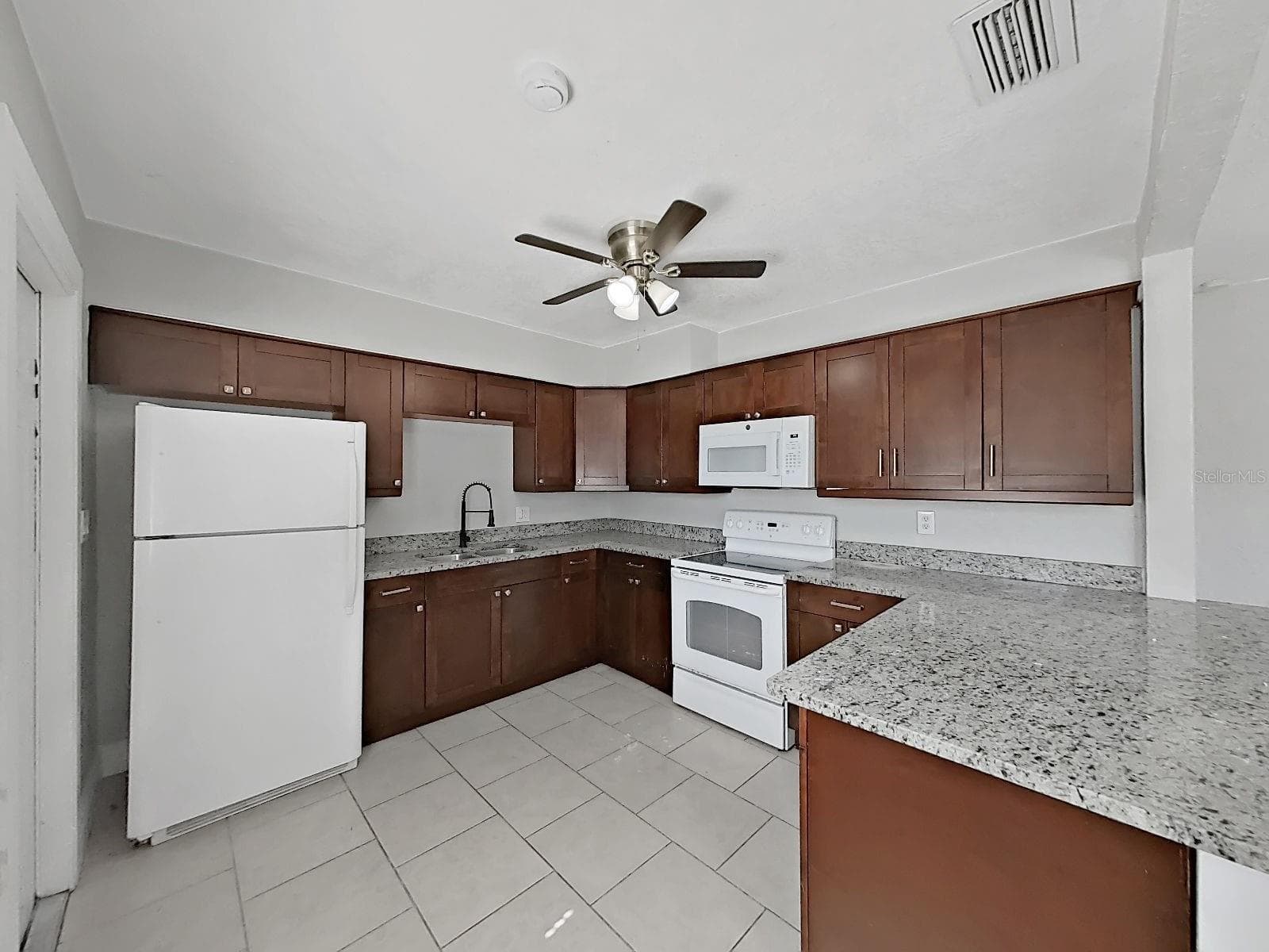 kitchen - 3414 N AVENIDA REPUBLICA DE CUBA, TAMPA