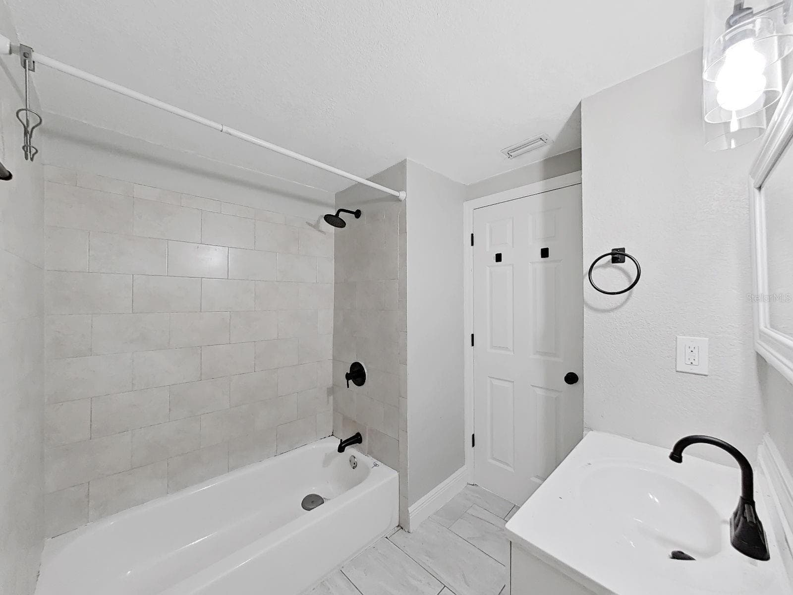 master bath - 3414 N AVENIDA REPUBLICA DE CUBA, TAMPA