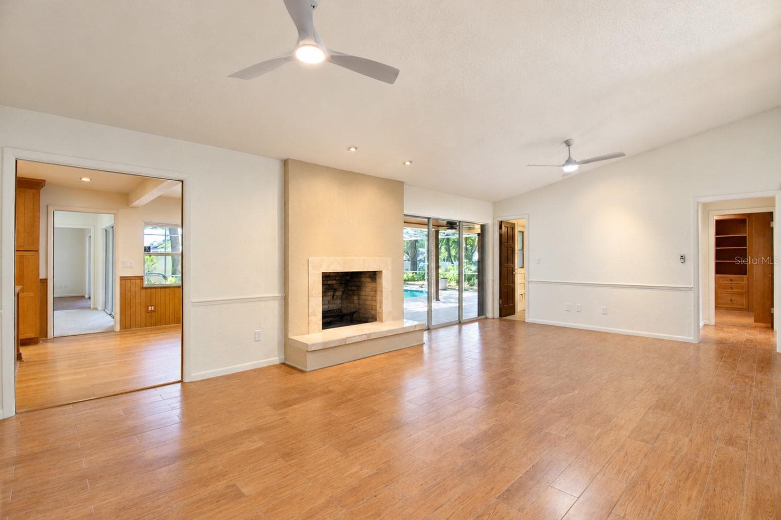 Single Family Residence at 400 BLUE LAKE DR, LONGWOOD, photo 13 of 67