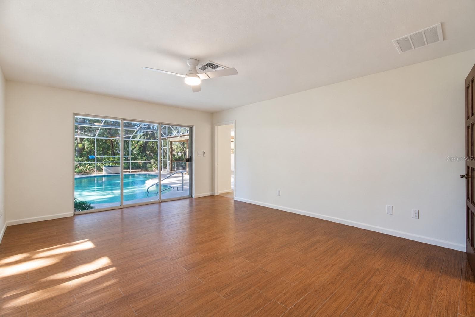 Single Family Residence at 400 BLUE LAKE DR, LONGWOOD, photo 33 of 67