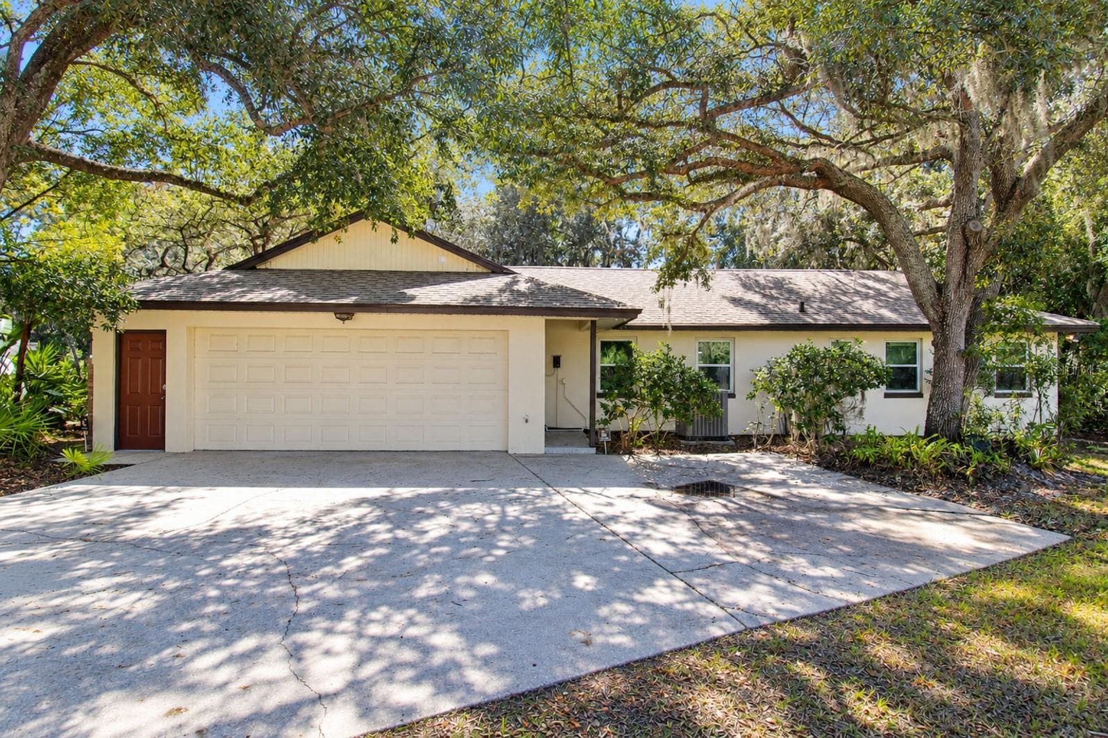 Single Family Residence at 400 BLUE LAKE DR, LONGWOOD, photo 48 of 67