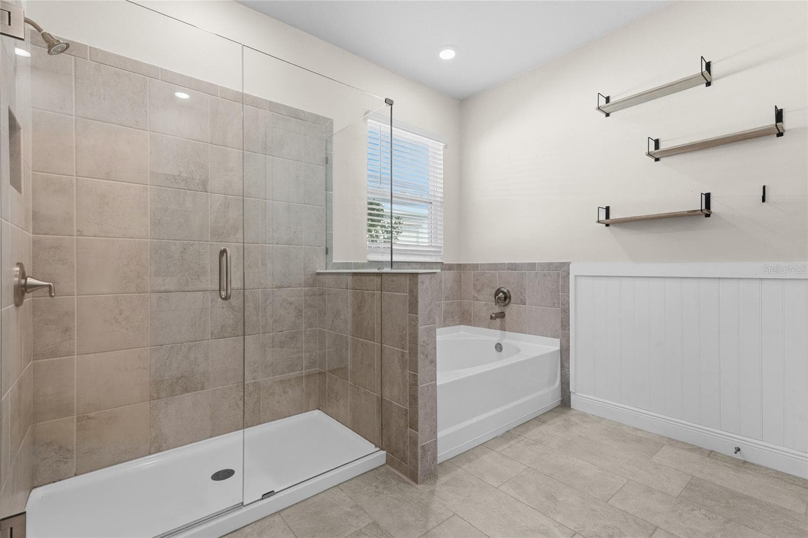 Primary ensuite - 18030 TAVERNSIDE TRL, BRADENTON