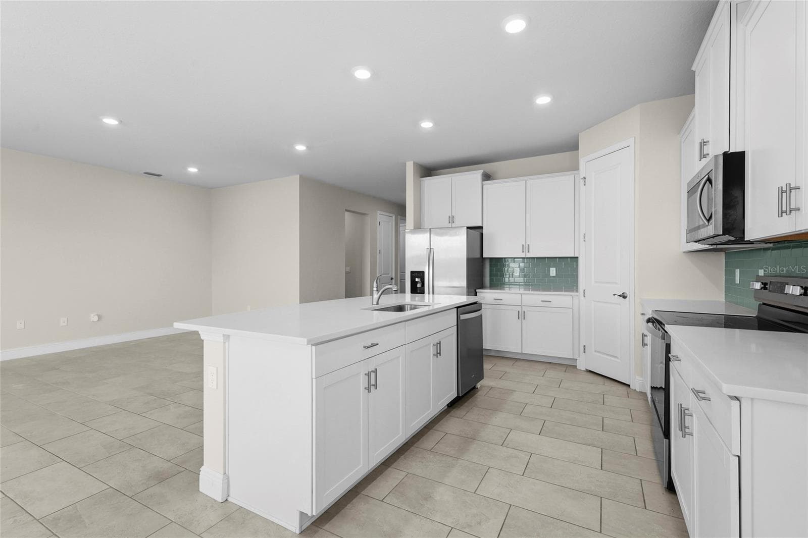 Single Family Residence at 18030 TAVERNSIDE TRL, BRADENTON, photo 22 of 77