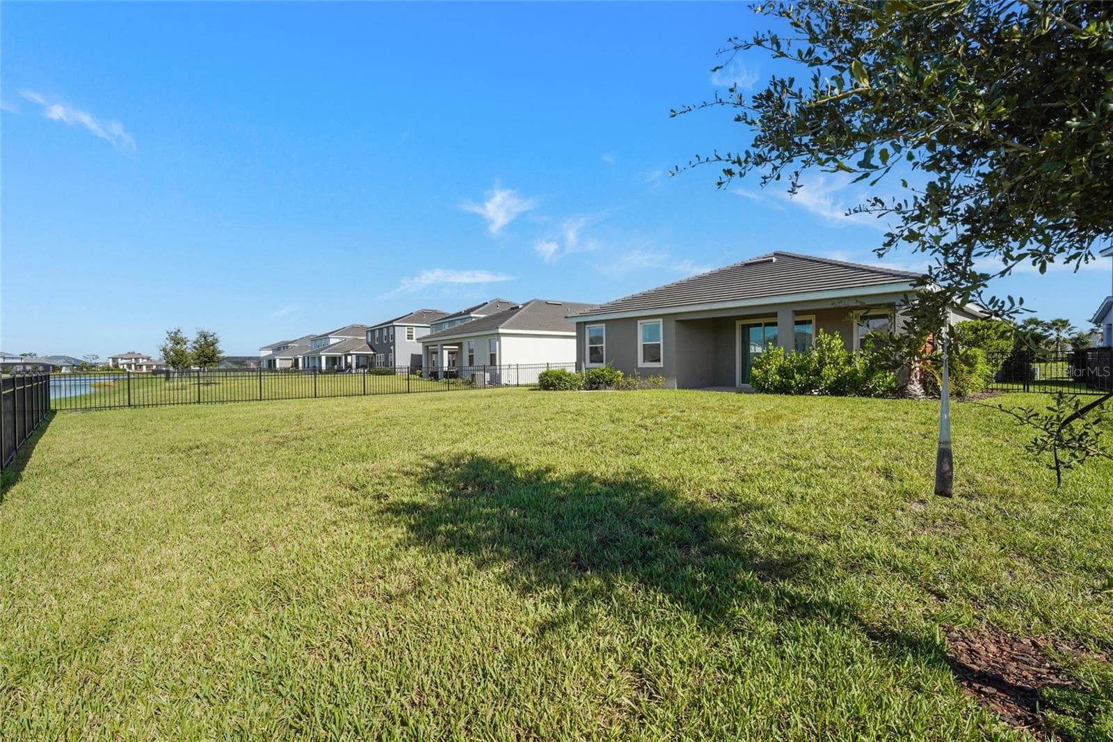 Single Family Residence at 18030 TAVERNSIDE TRL, BRADENTON, photo 42 of 77