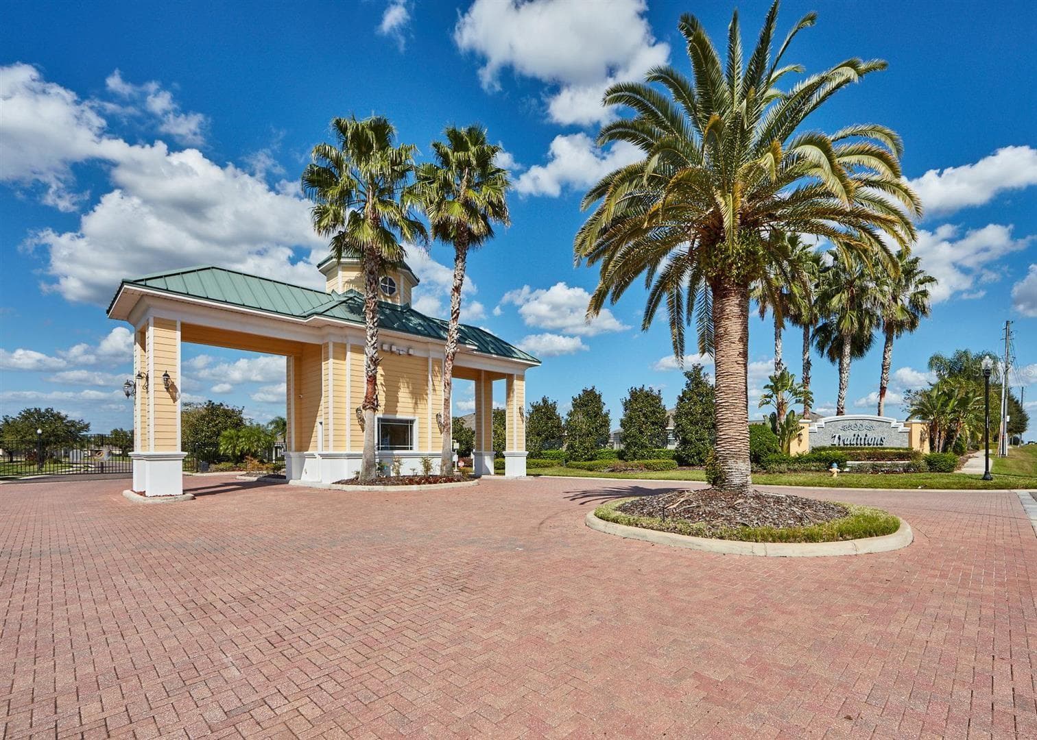Gated Community Entrance - 3437 GRENVILLE DR, WINTER HAVEN