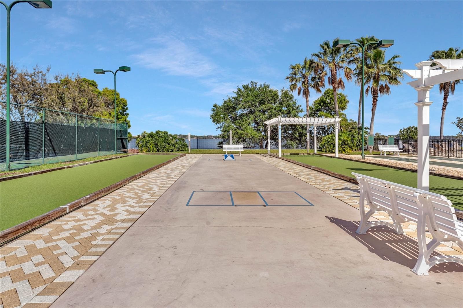 Cornhole Toss - 3437 GRENVILLE DR, WINTER HAVEN