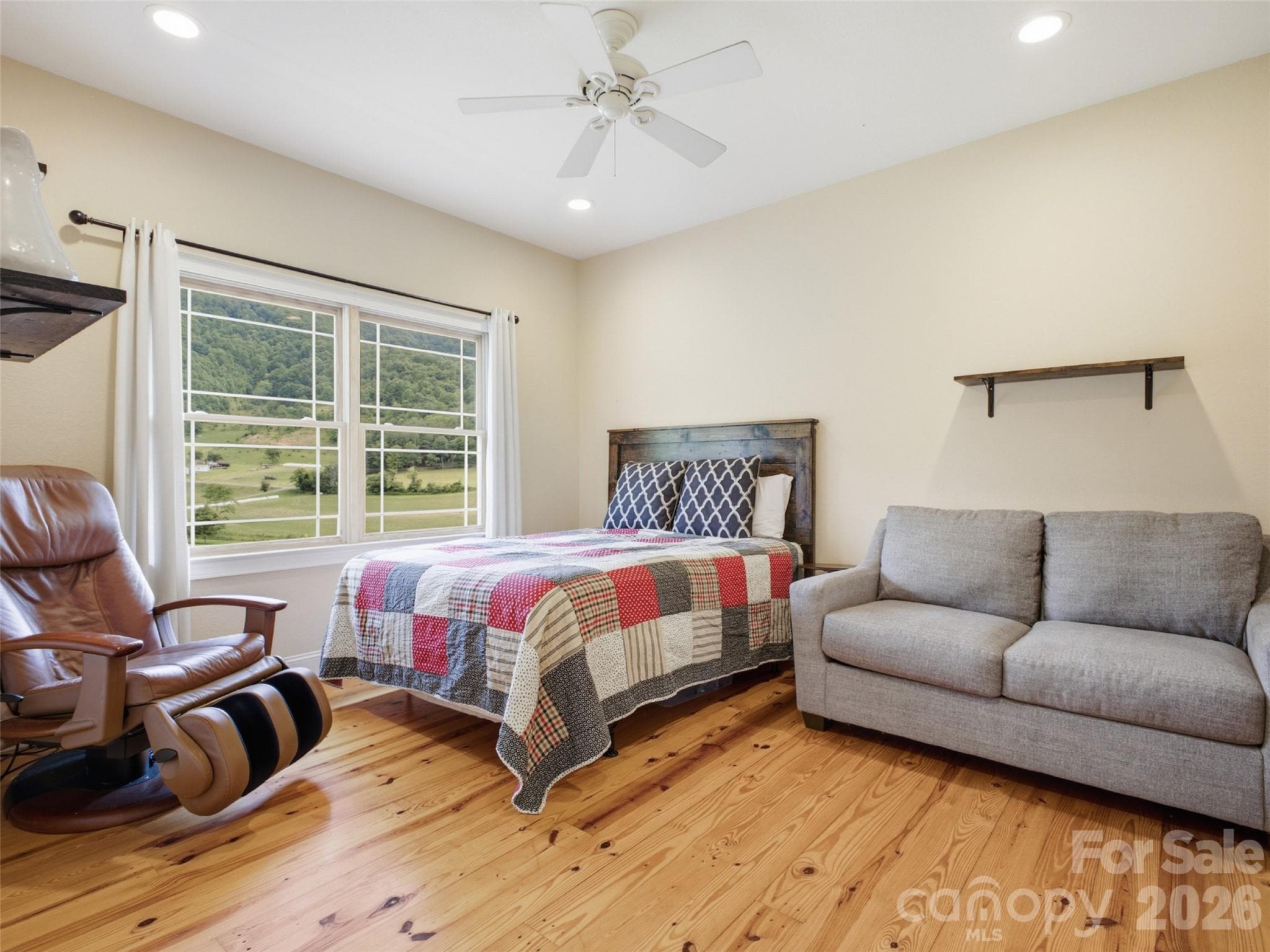 Single Family Residence at 227 Black Bear Cove, Clyde, photo 25 of 47