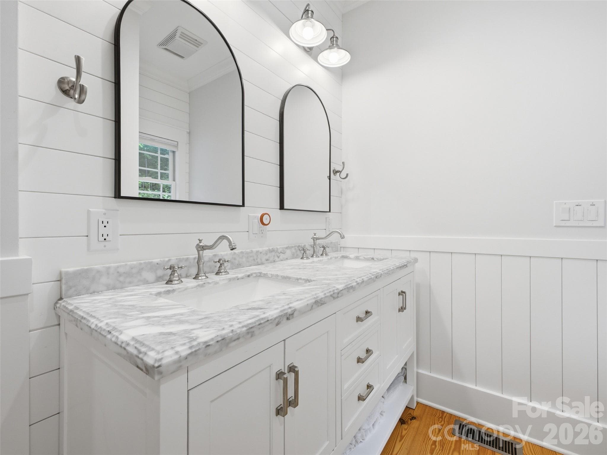 Single Family Residence at 227 Black Bear Cove, Clyde, photo 30 of 47