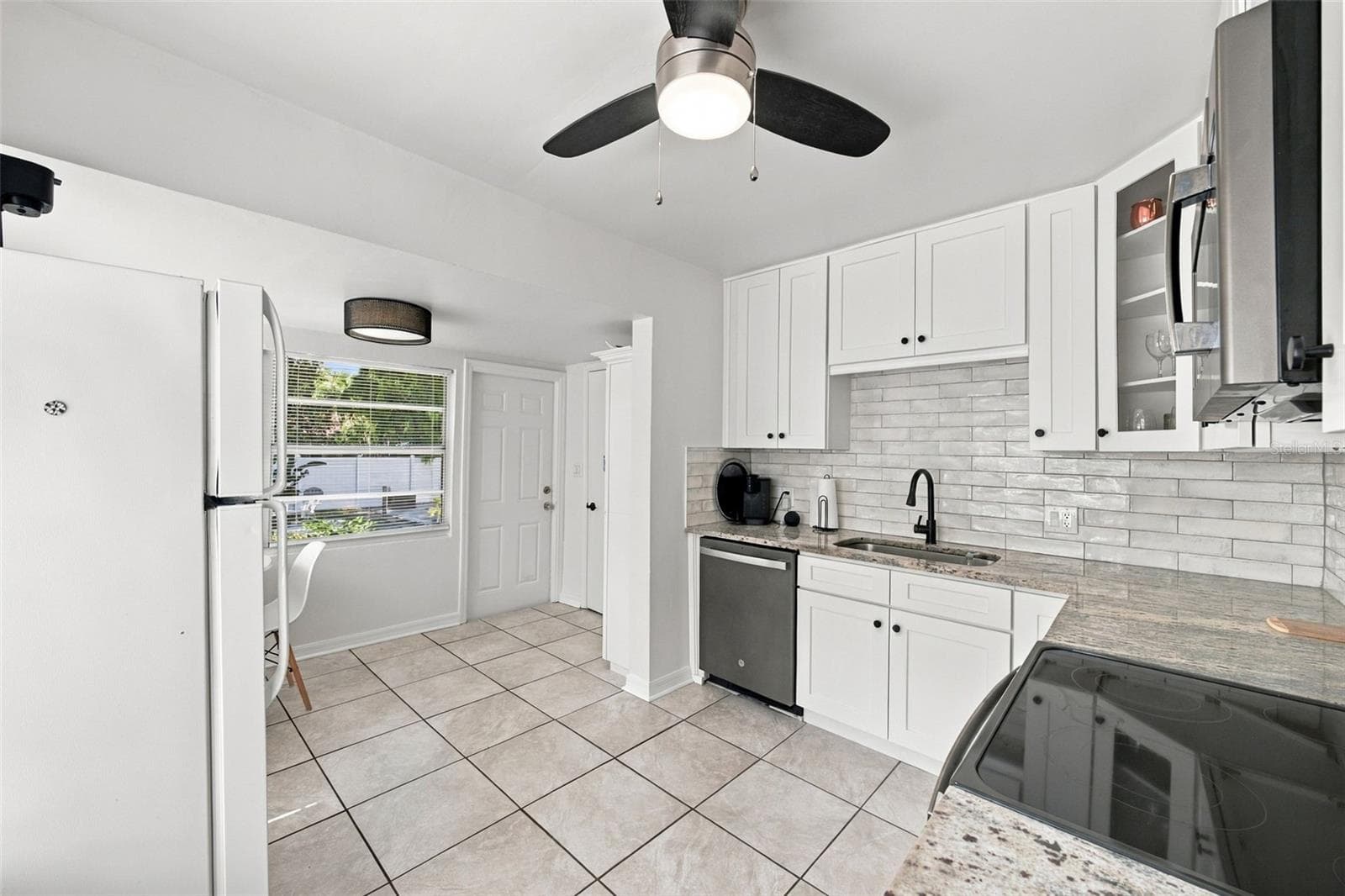 Single Family Residence at 3104 MELTON ST N, ST PETERSBURG, photo 5 of 42