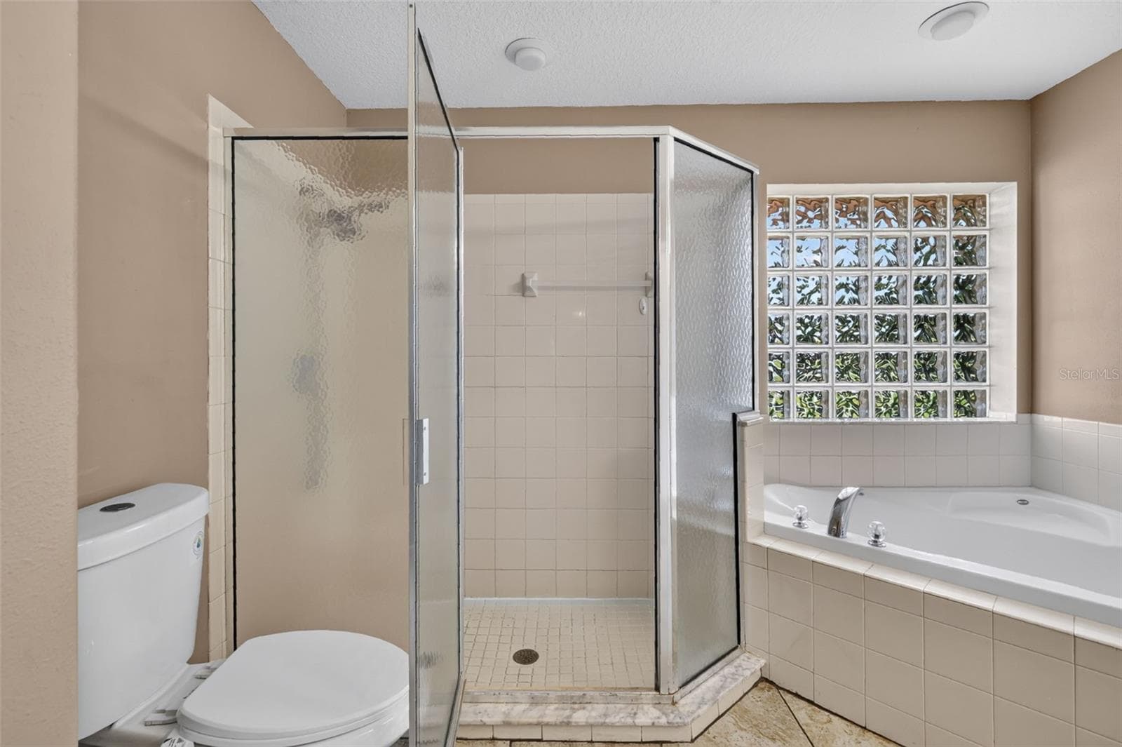 Primary Bathroom - 4460 MARSH HARBOR DR, TAVARES