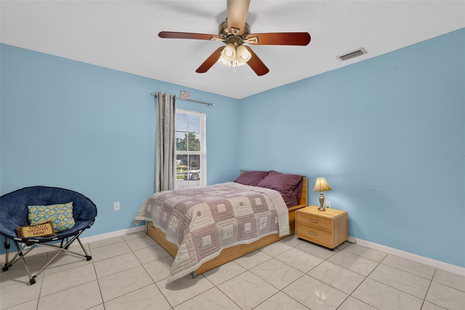 Guest bedroom 2 with Jack and Jill closet to guest bedroom 1 - 4460 MARSH HARBOR DR, TAVARES