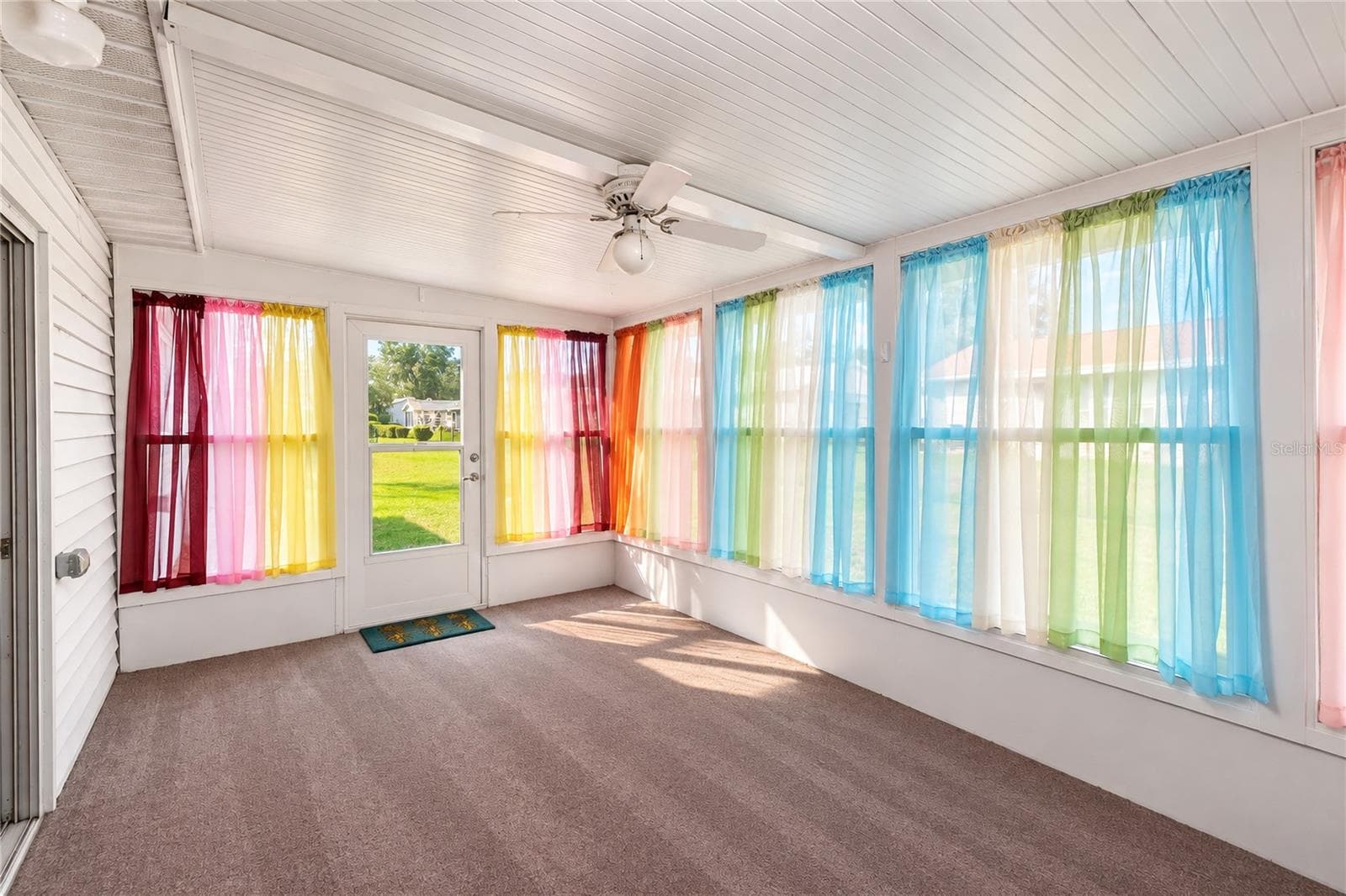 Glass enclosed Sunroom - 8169 SW 108TH LANE RD, OCALA