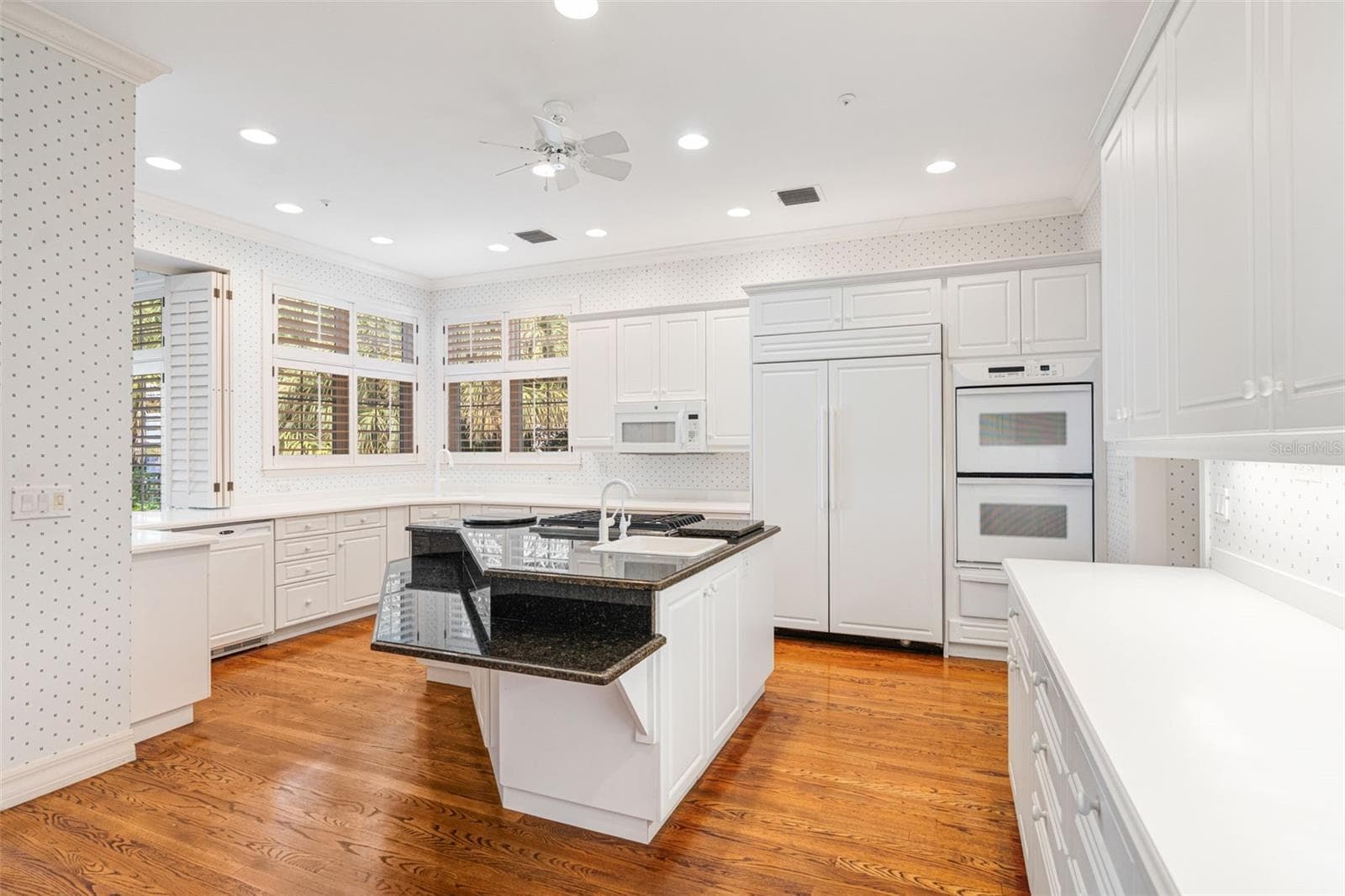 Single Family Residence at 8846 FISHERMENS BAY DR, SARASOTA, photo 16 of 73