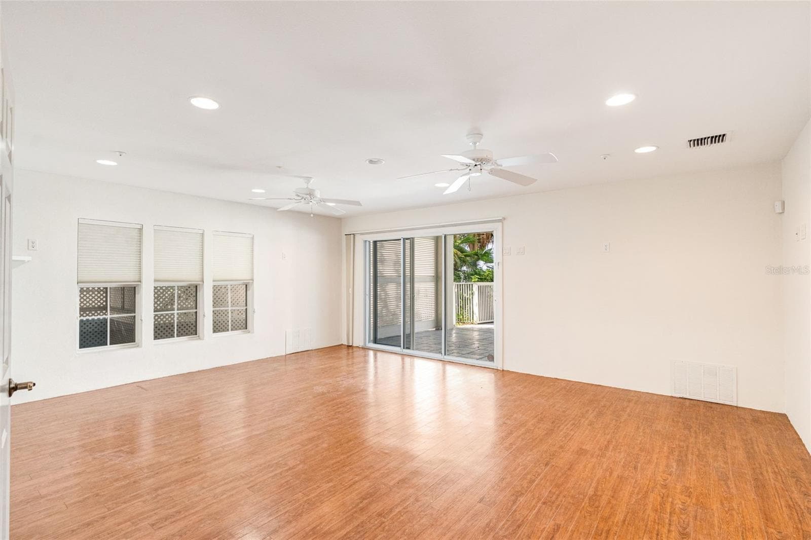 Single Family Residence at 8846 FISHERMENS BAY DR, SARASOTA, photo 44 of 73