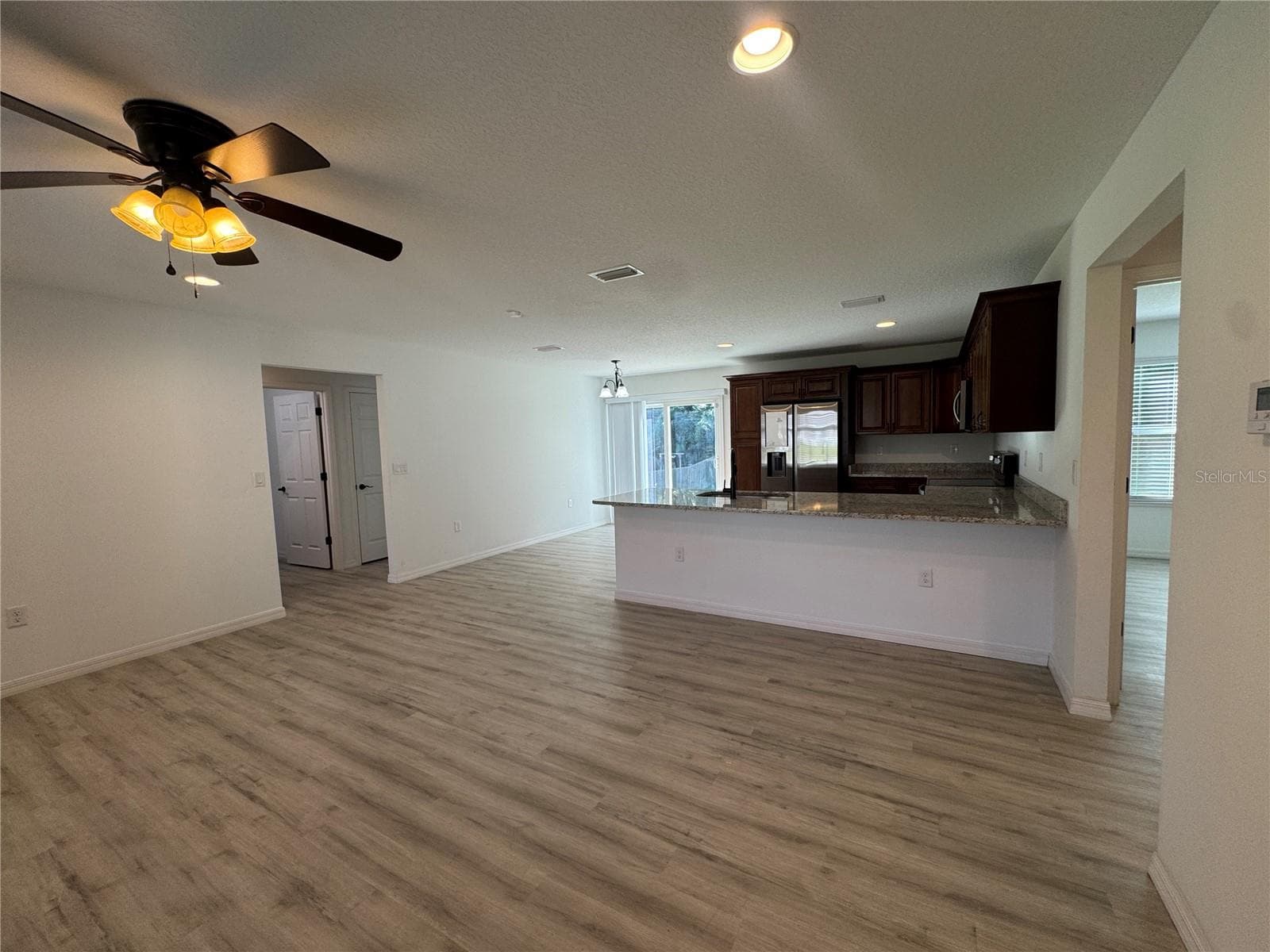 Single Family Residence at 21046 SW PEACH BLOSSOM ST, DUNNELLON, photo 5 of 16