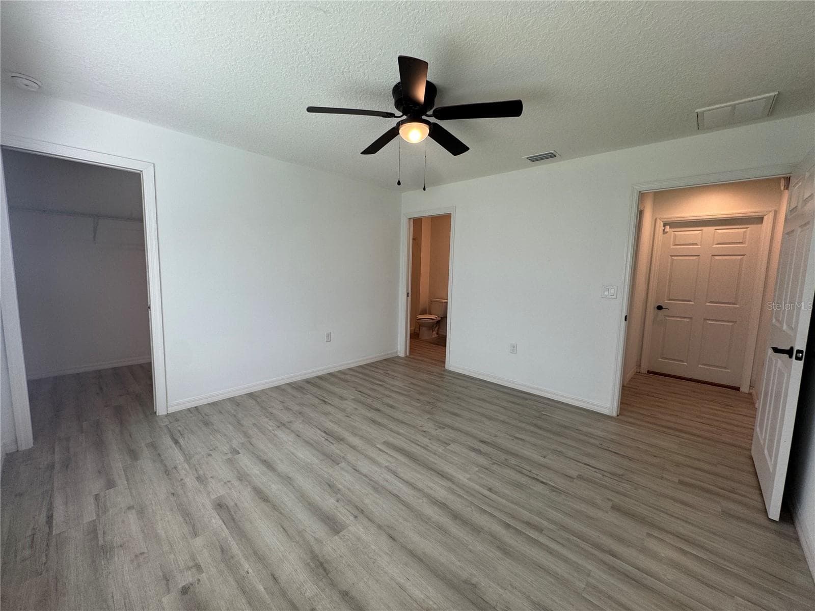 Single Family Residence at 21046 SW PEACH BLOSSOM ST, DUNNELLON, photo 11 of 16