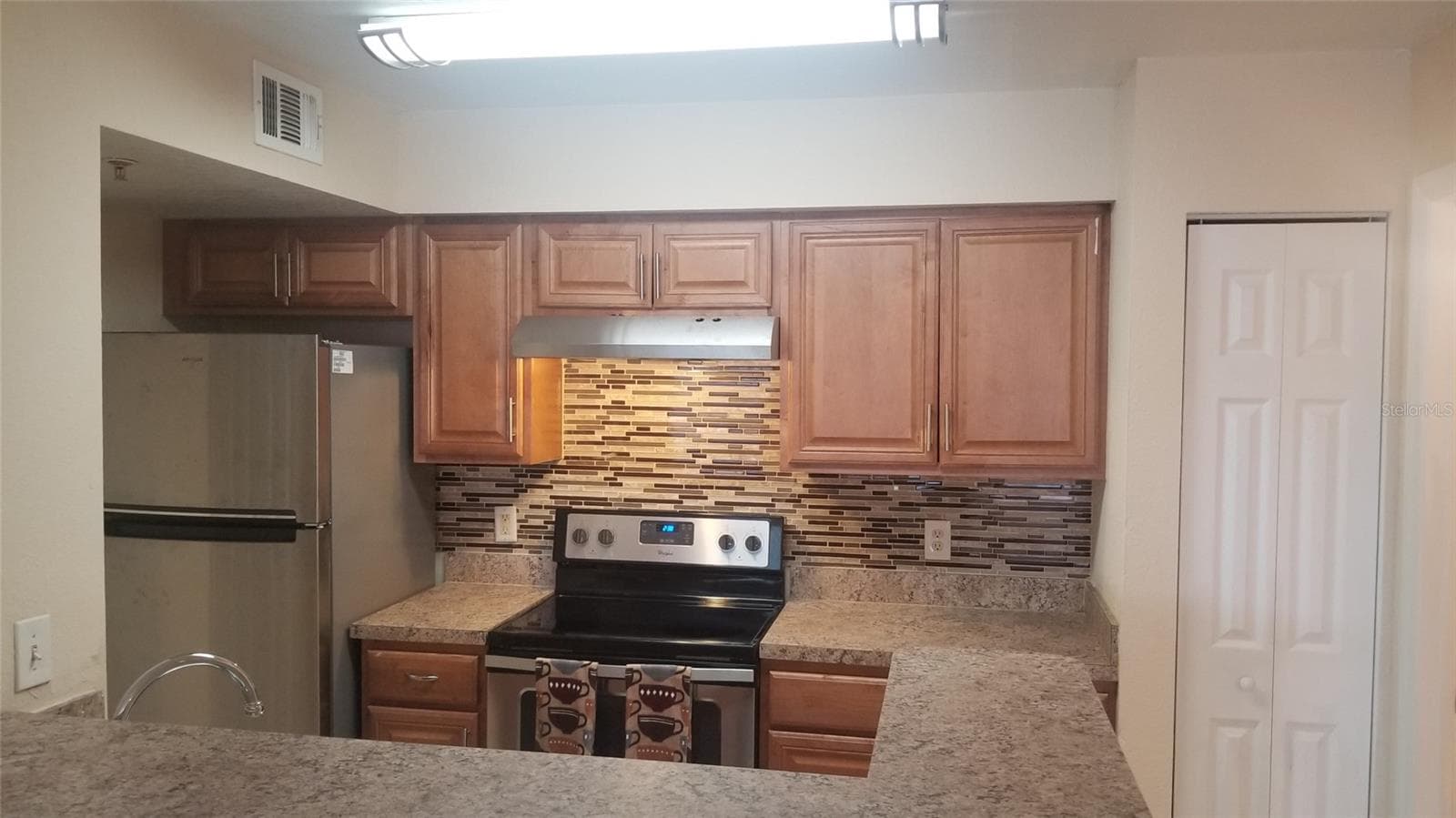 Condominium at 2204 KEY WEST CT #511, KISSIMMEE, photo 11 of 35