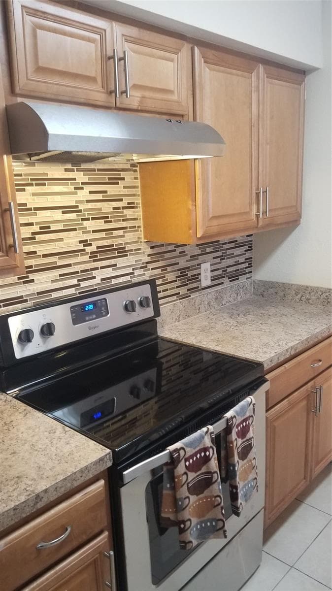 Condominium at 2204 KEY WEST CT #511, KISSIMMEE, photo 14 of 35