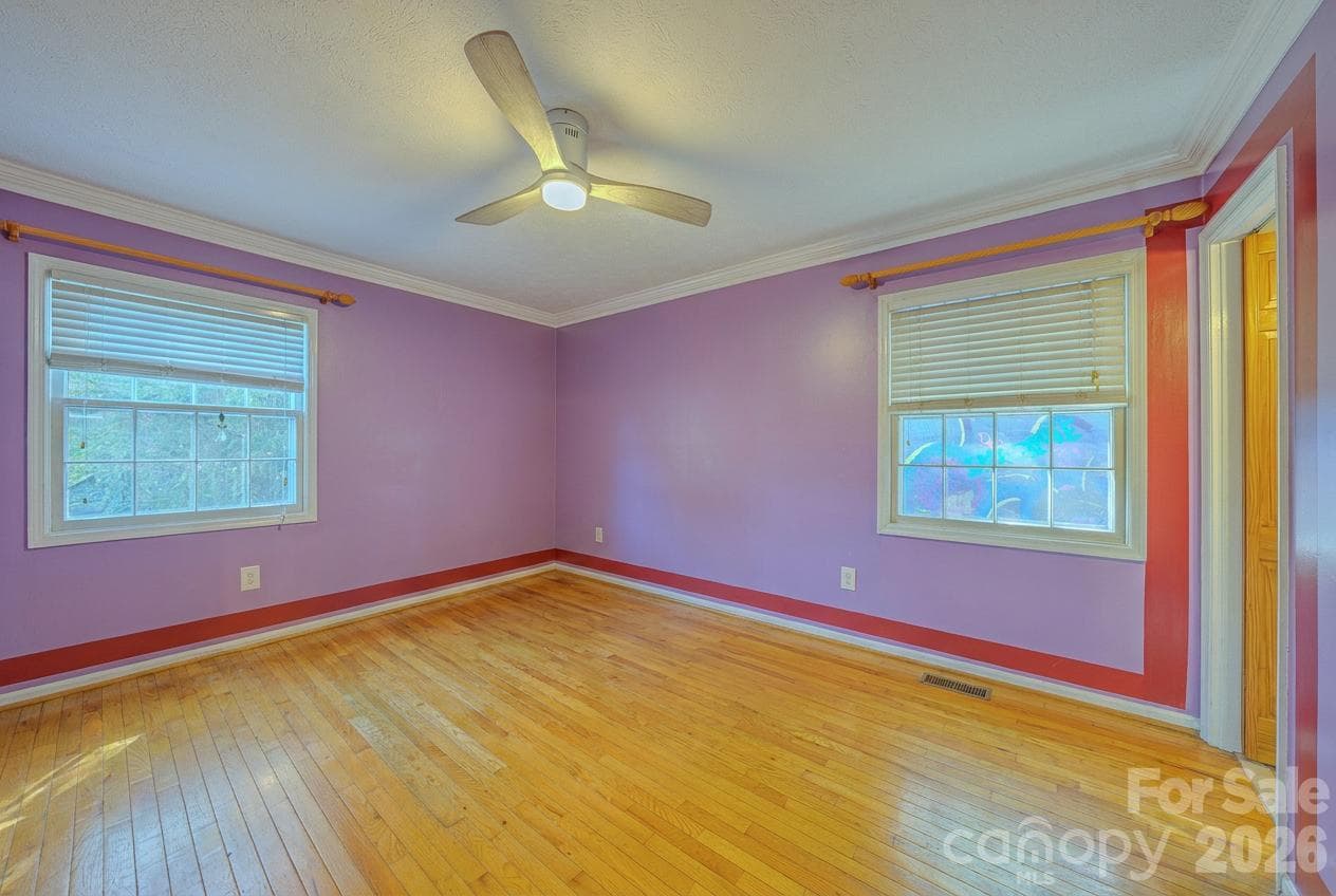 Single Family Residence at 8 Riverbend Drive, Asheville, photo 24 of 44