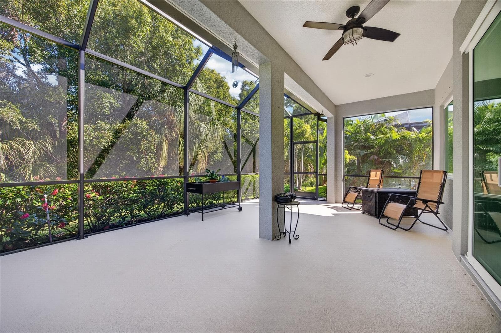 Single Family Residence at 3803 WOODCLIFF LAKE TER, SARASOTA, photo 28 of 45