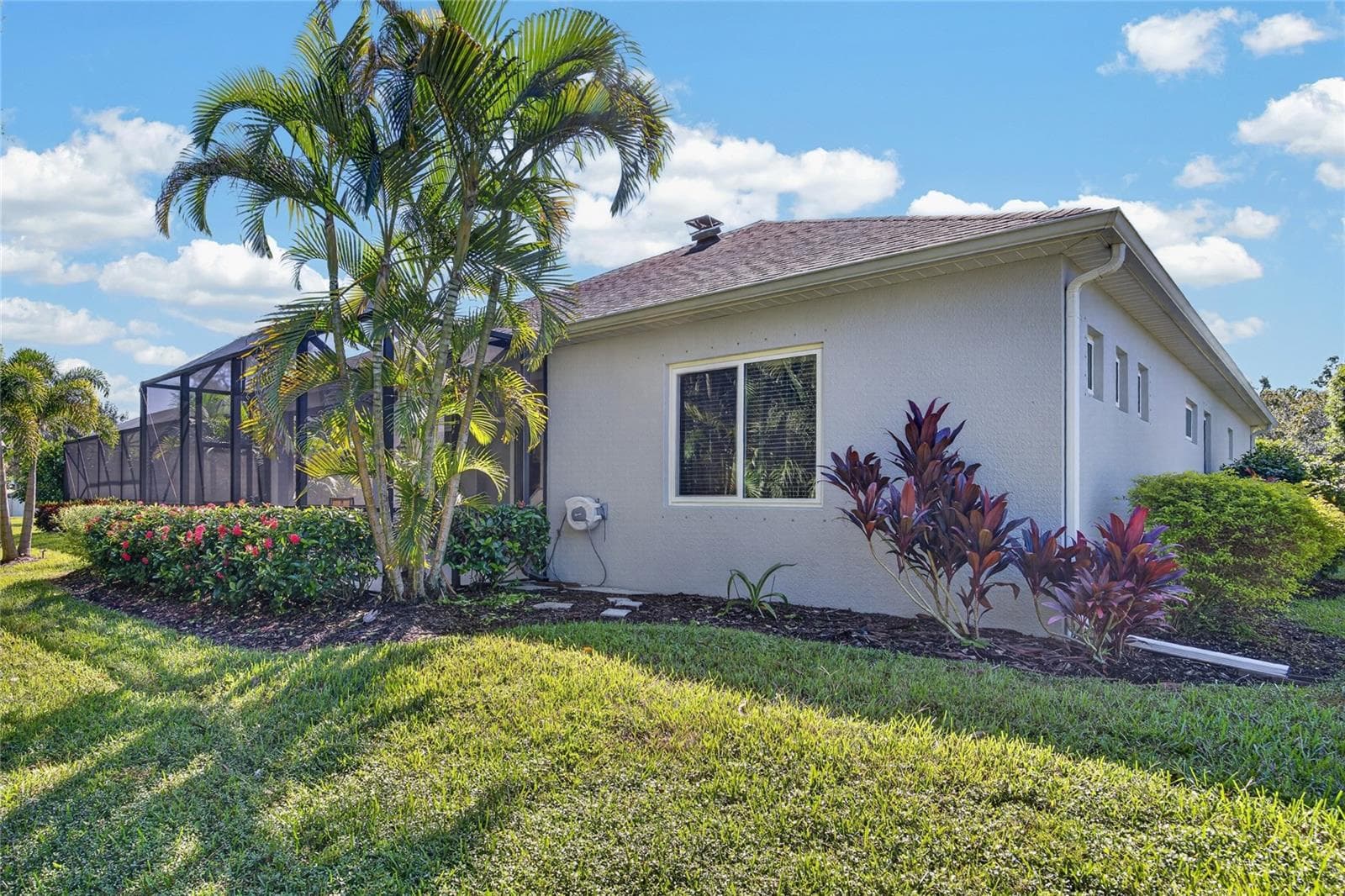 Single Family Residence at 3803 WOODCLIFF LAKE TER, SARASOTA, photo 42 of 45