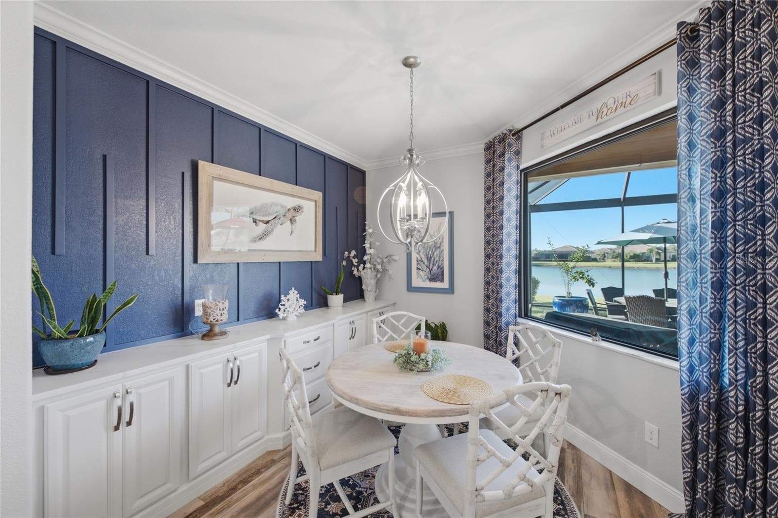 Breakfast Nook with Custom Window - 6726 ROOKERY LAKE DR, BRADENTON