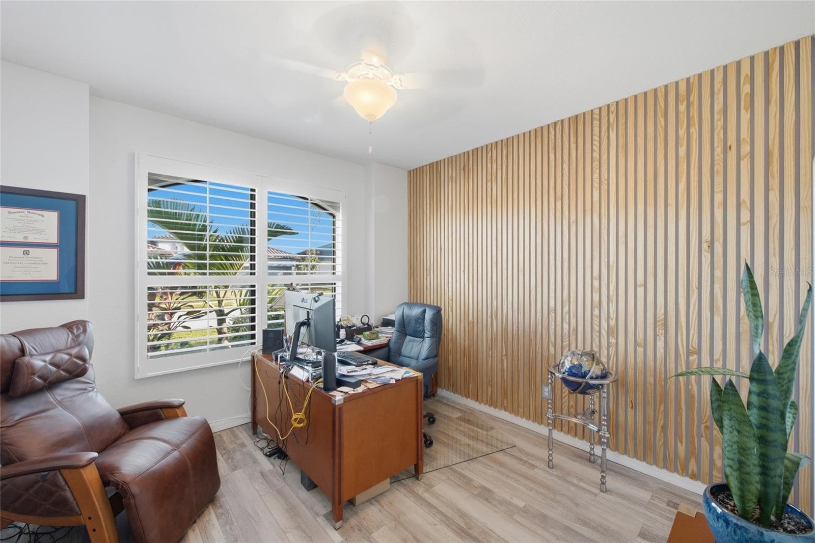 Office with Custom Accent Wall - 6726 ROOKERY LAKE DR, BRADENTON