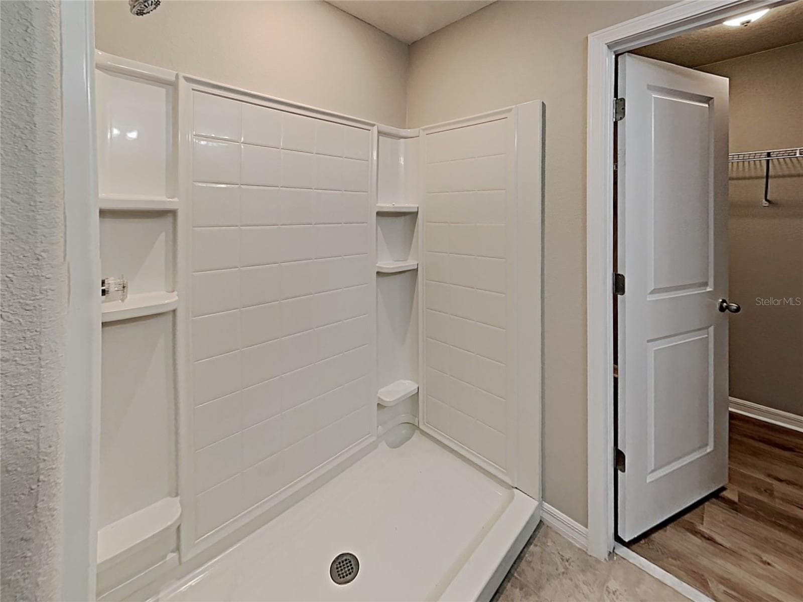 Single Family Residence at 14612 CRESCENT ROCK DR, WIMAUMA, photo 7 of 20