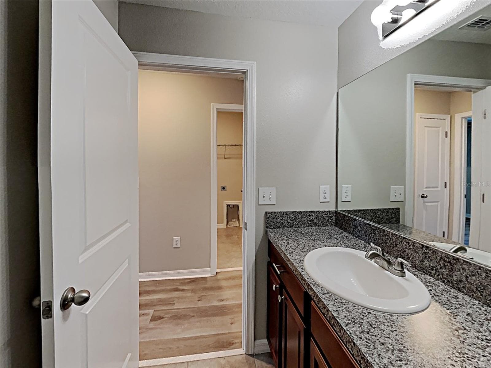 Single Family Residence at 14612 CRESCENT ROCK DR, WIMAUMA, photo 12 of 20