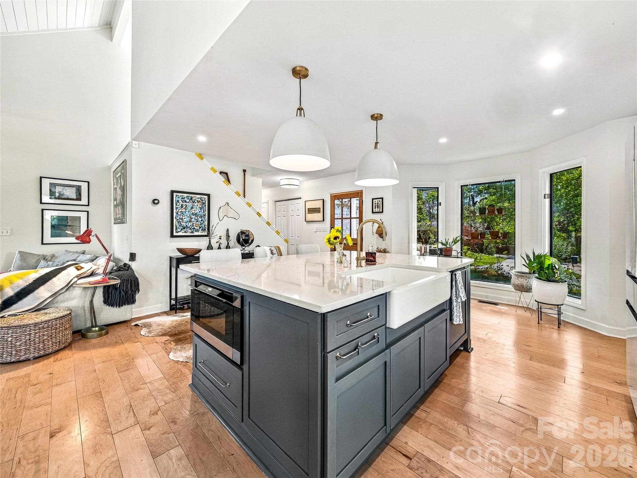 Single Family Residence at 39 White Pine Drive, Fletcher, photo 6 of 45