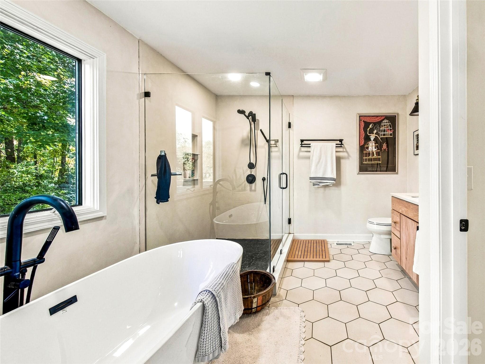 Single Family Residence at 39 White Pine Drive, Fletcher, photo 16 of 45