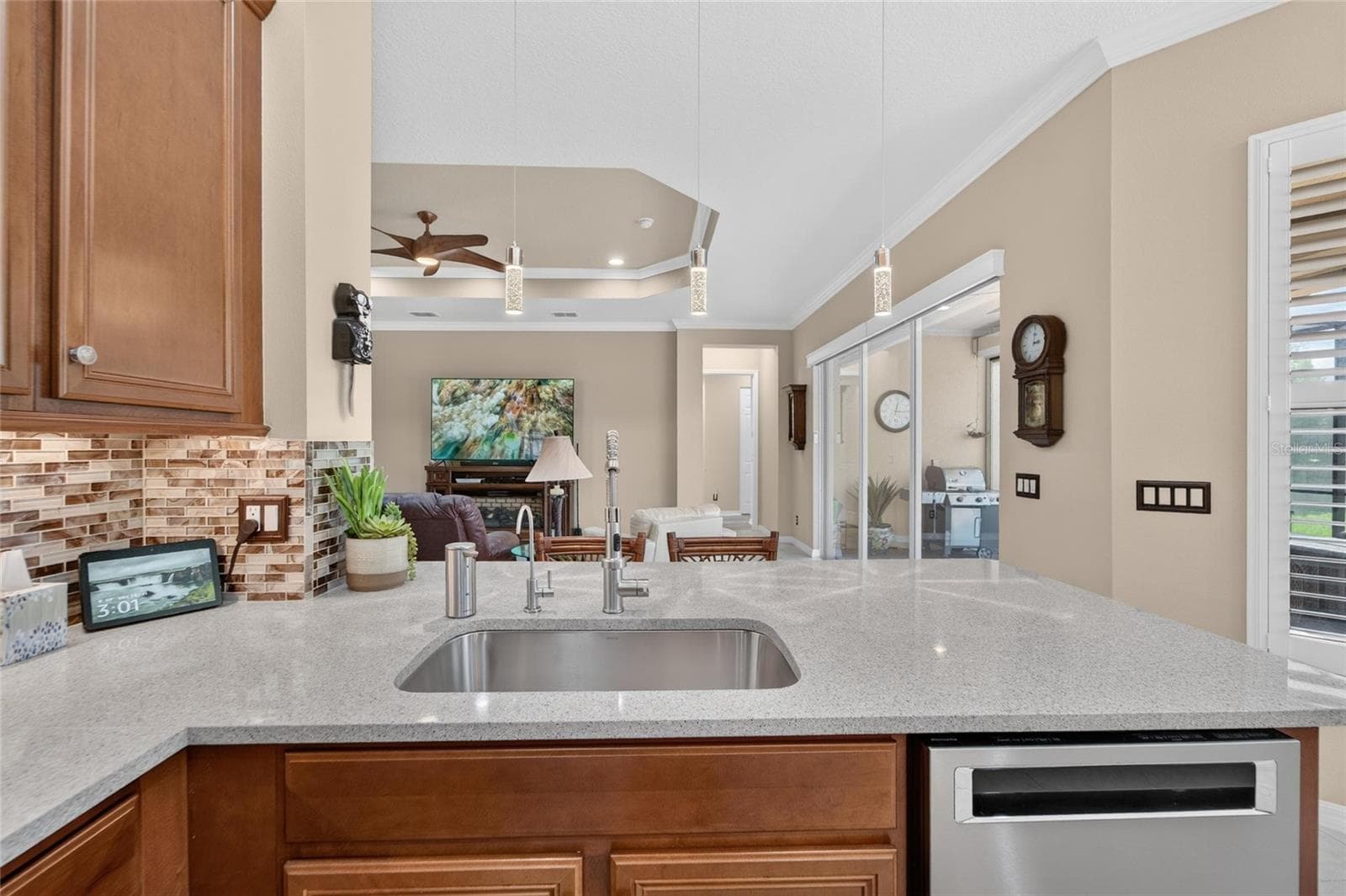 Kitchen Voew - 16301 GARNET GLEN PL, WIMAUMA