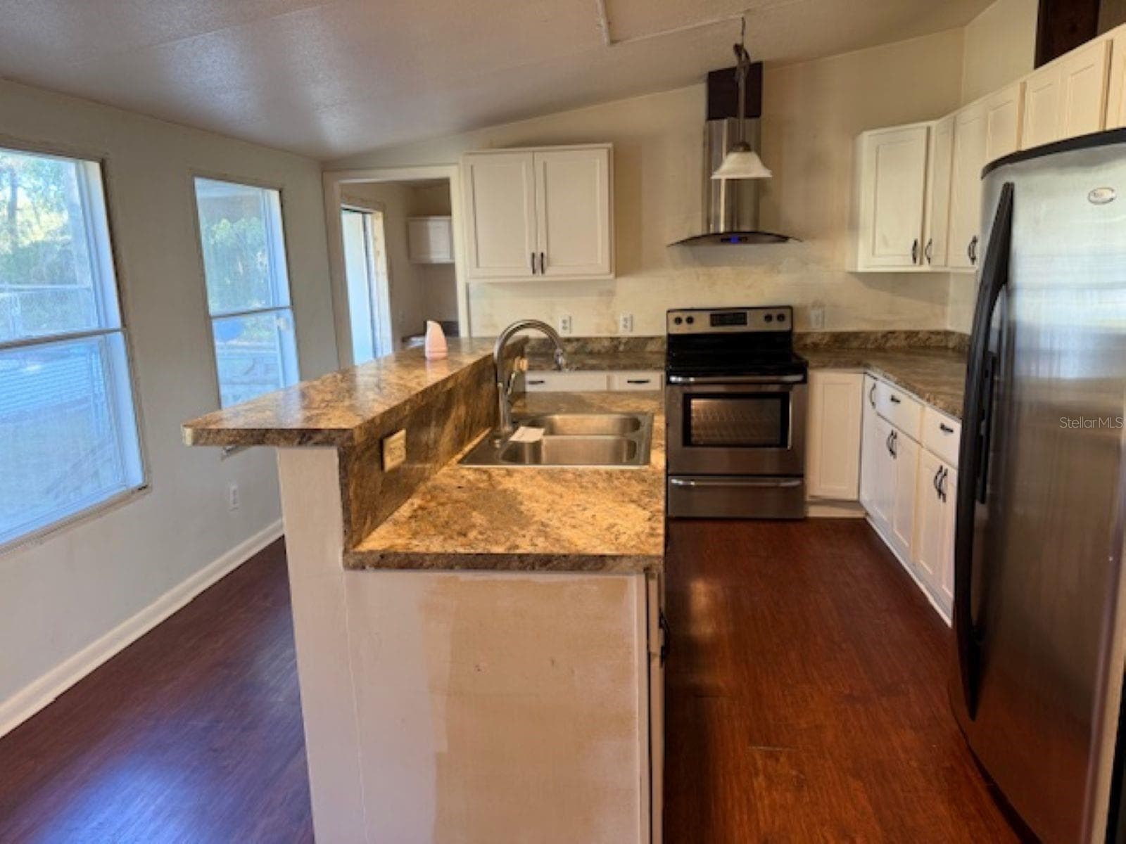 Kitchen - 16510 NE 30TH CT, CITRA