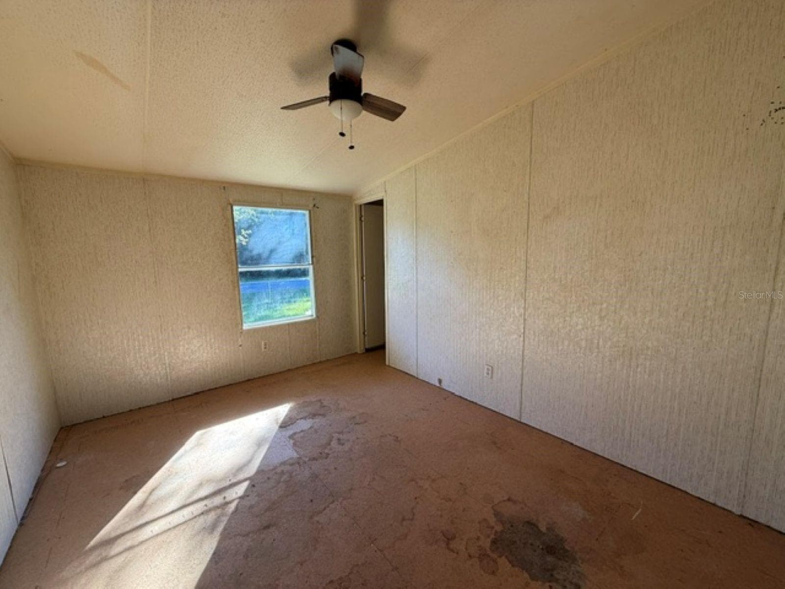 Bedroom - 16510 NE 30TH CT, CITRA