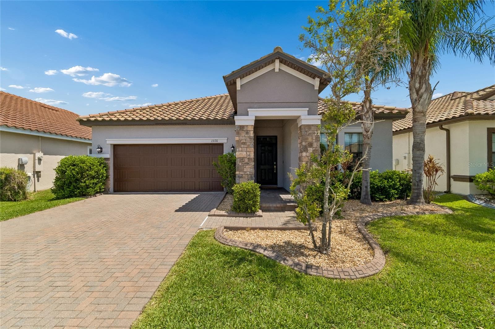 Single Family Residence at 13170 GREEN VIOLET DR, RIVERVIEW, photo 4 of 100