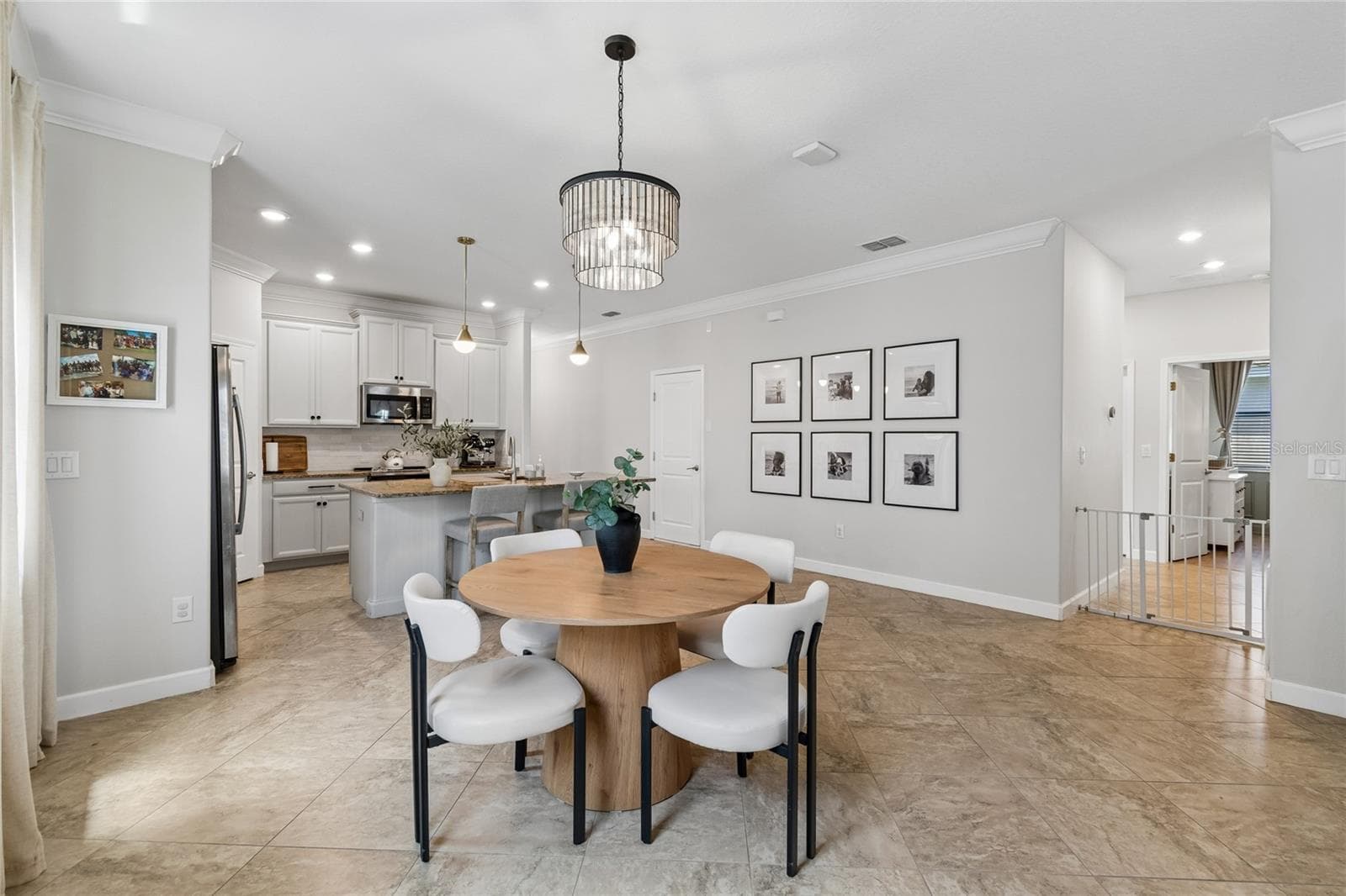Single Family Residence at 13170 GREEN VIOLET DR, RIVERVIEW, photo 18 of 100