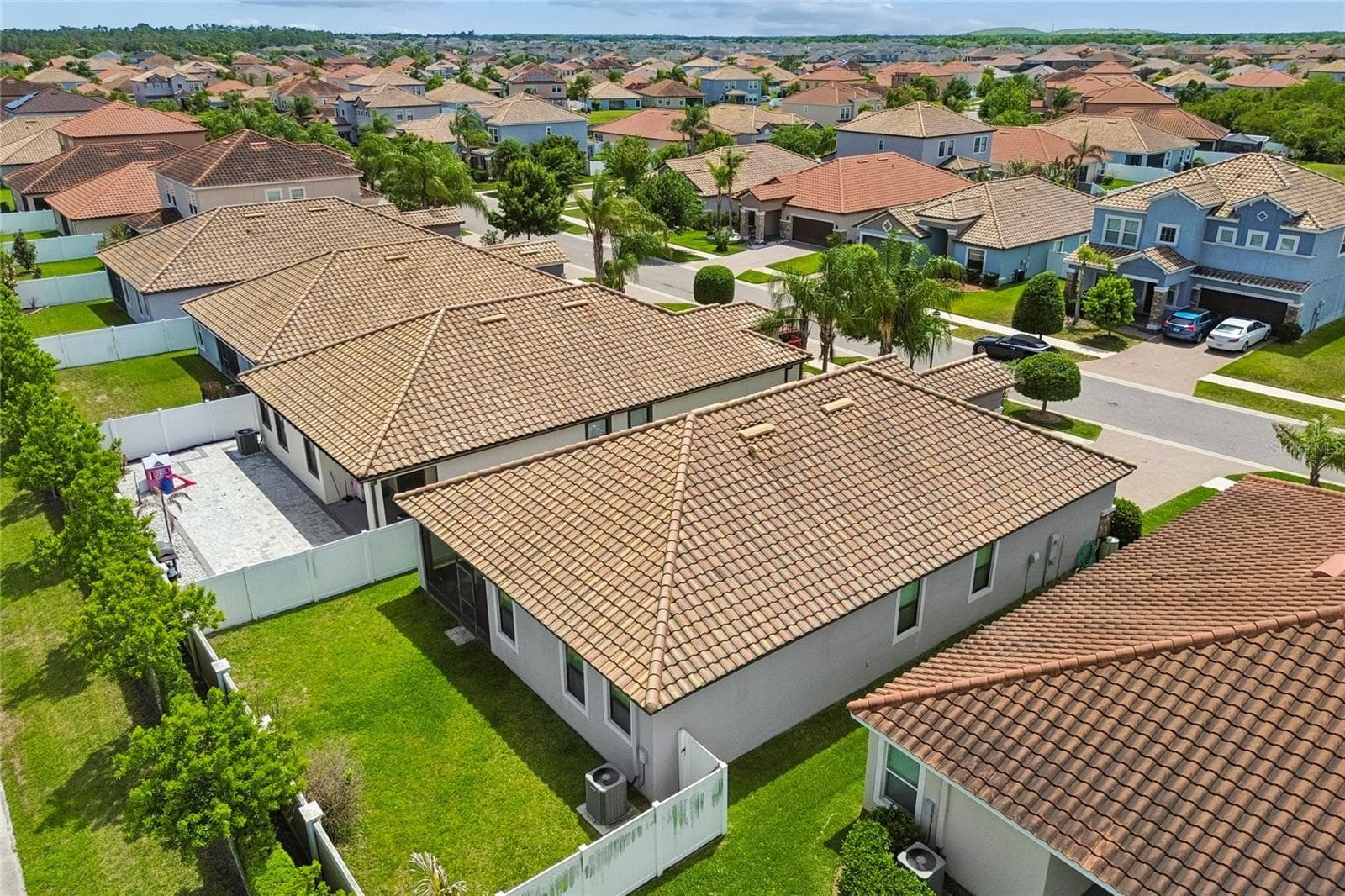 Single Family Residence at 13170 GREEN VIOLET DR, RIVERVIEW, photo 53 of 100