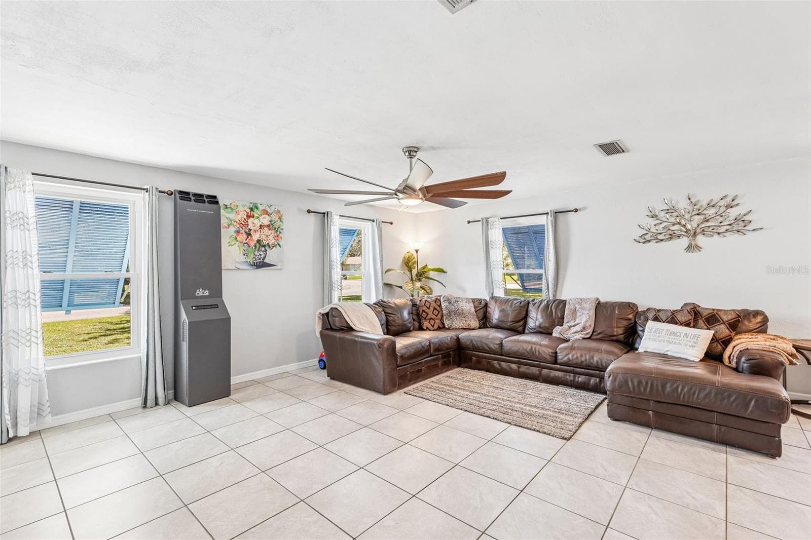 Single Family Residence at 33 DRESDEN CIR, ORMOND BEACH, photo 8 of 37