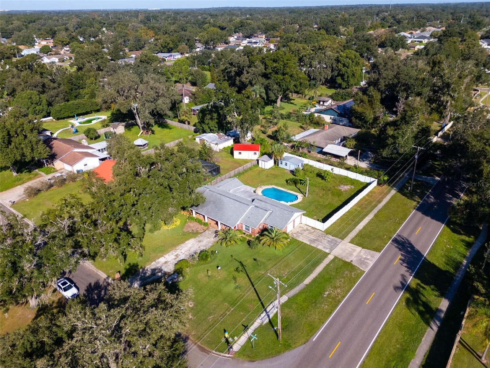 Single Family Residence at 334 HOLLOWTREE DR, SEFFNER, photo 13 of 48