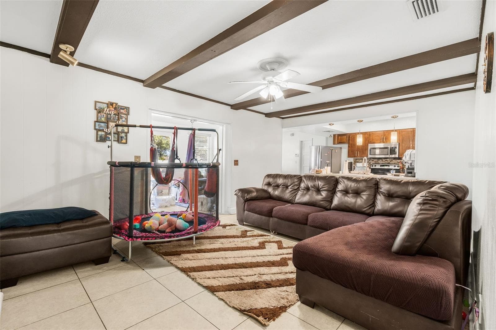 Single Family Residence at 334 HOLLOWTREE DR, SEFFNER, photo 16 of 48