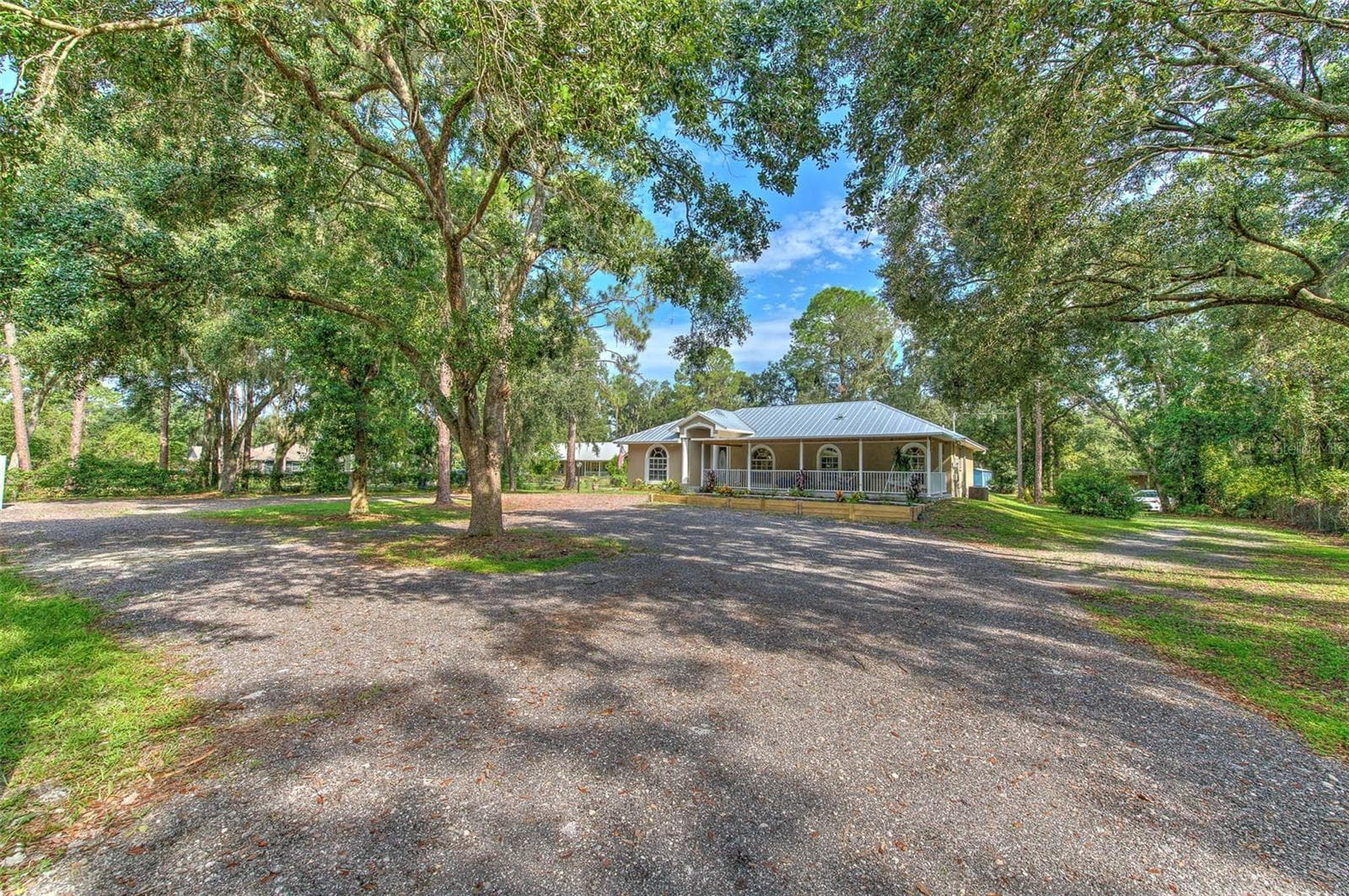 Tree-Lined Property - 118 E HUNTER RD, PLANT CITY